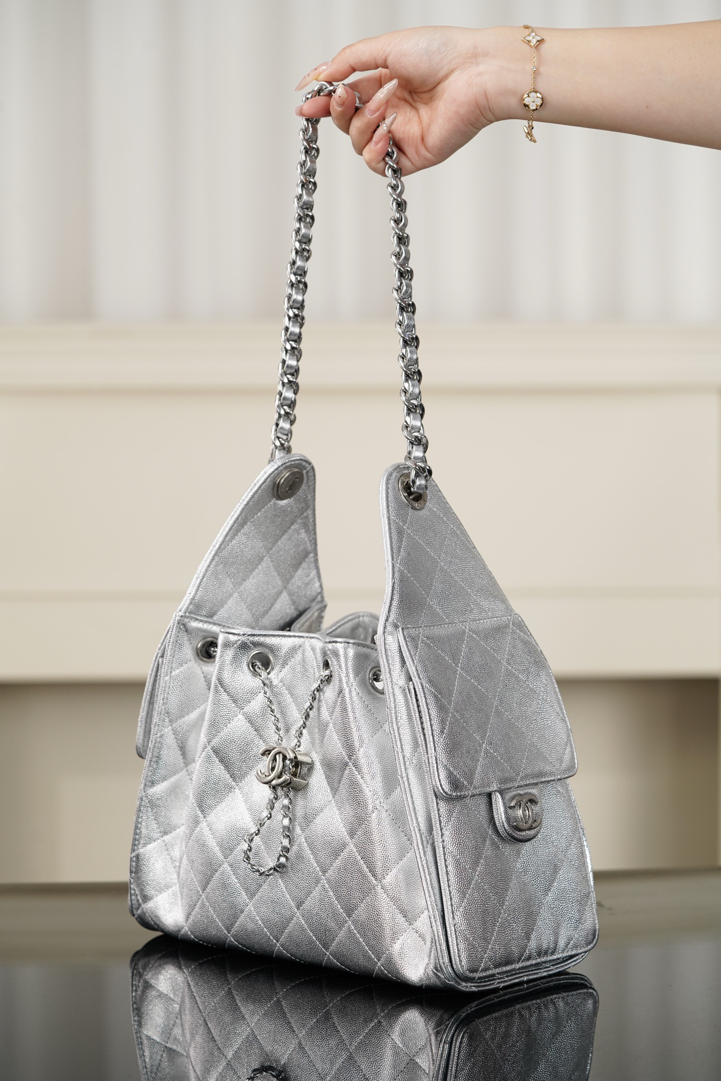 26c 25bag Drawstring Bucket Bag, Silver with Silver Buckle, Small Size