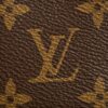 Louis Vuitton This model features custom craftsmanship inspired by Italian manufacturing standards, dynamic rolling code technology, and exclusive factory-original fabrics.