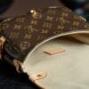 Louis Vuitton This model features custom craftsmanship inspired by Italian manufacturing standards, dynamic rolling code technology, and exclusive factory-original fabrics.