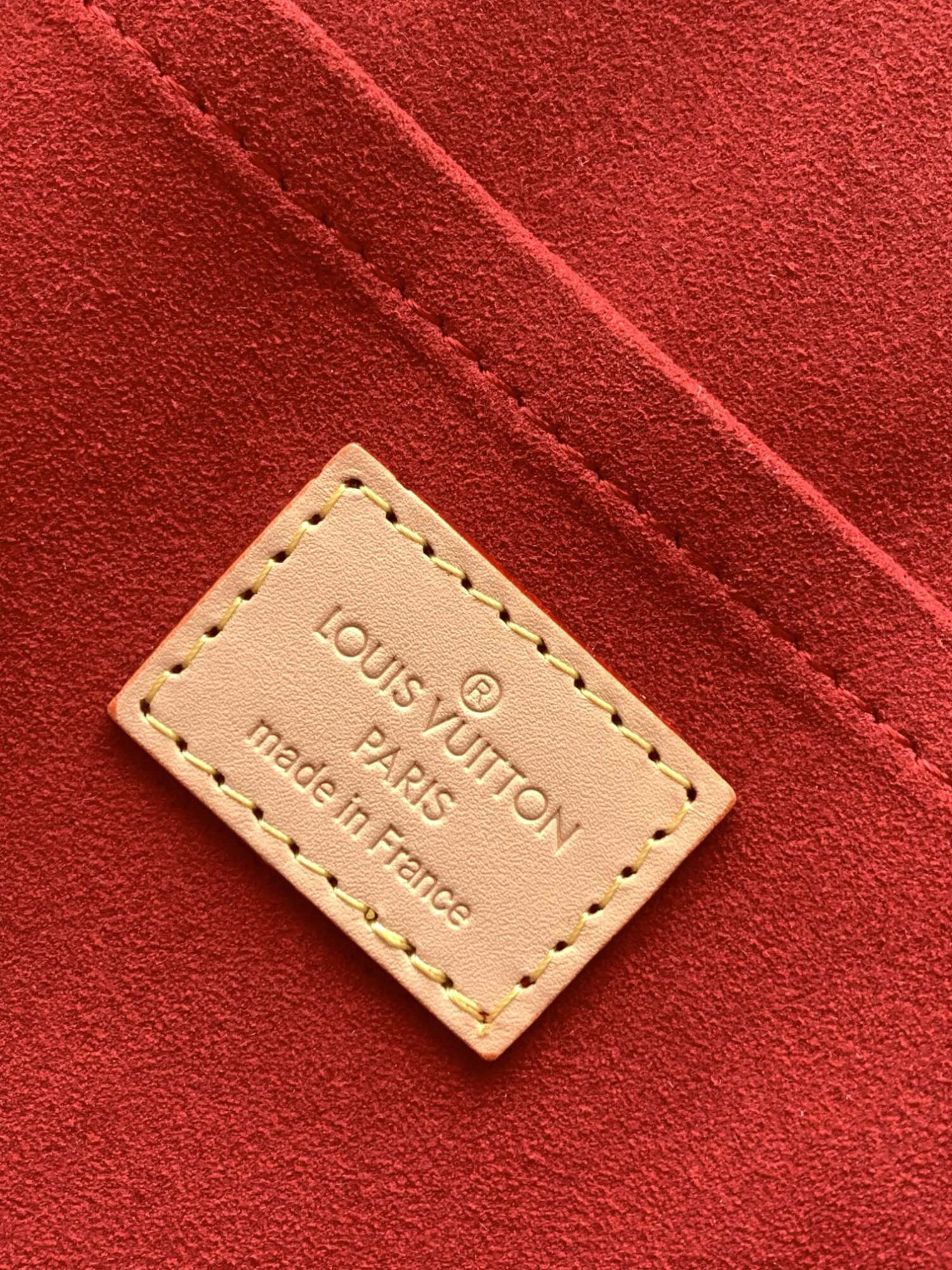 Louis Vuitton Making a striking debut at the Spring/Summer 2024 Women's Fashion Show, this Alma backpack adds a stylish new addition to the Alma collection.