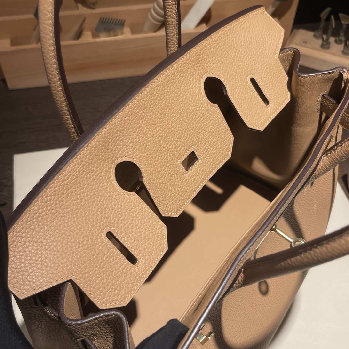 Birkin Platinum 30cm Togo Leather [Milk Tea Color] Gold Hardware