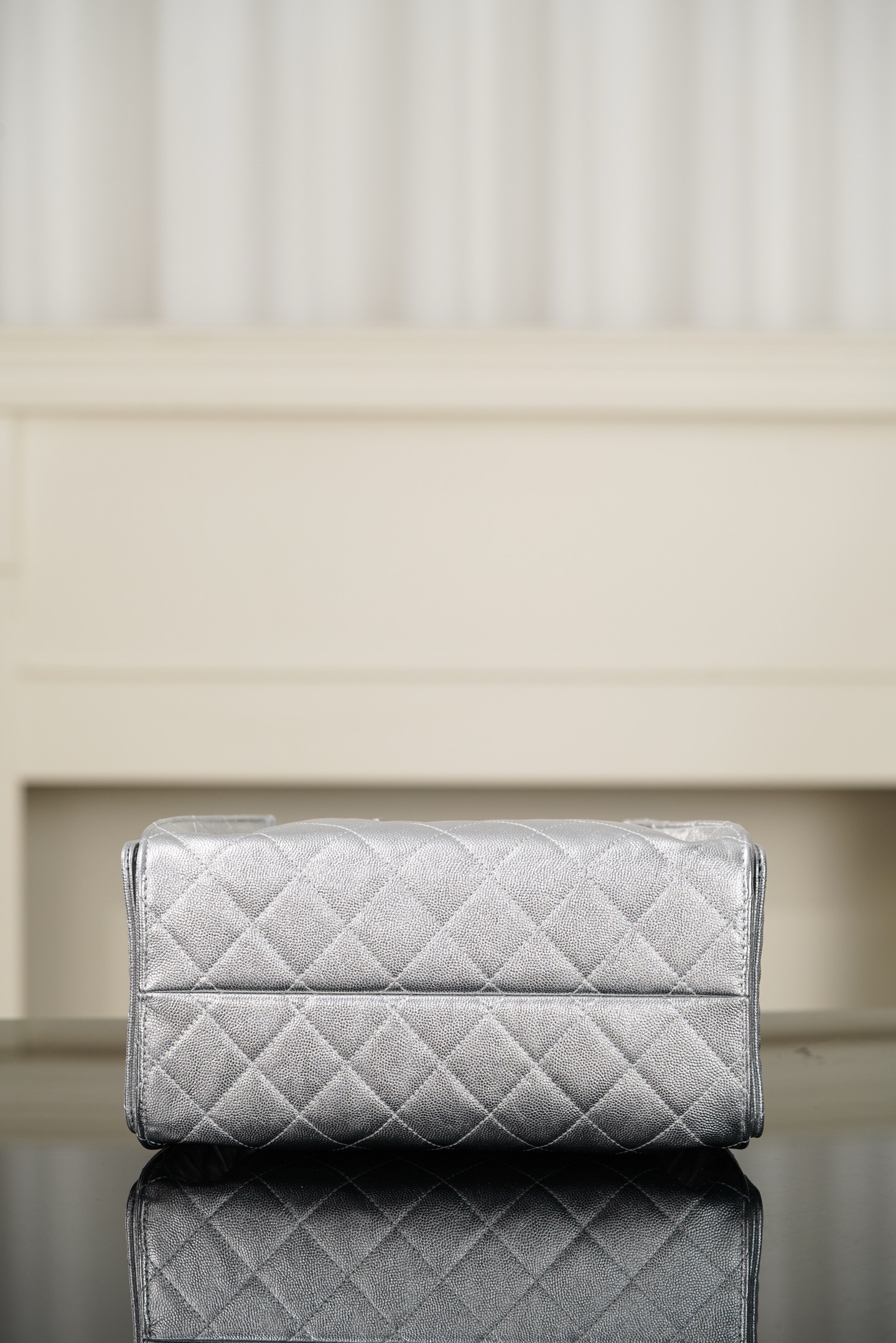 26c 25bag Drawstring Bucket Bag, Silver with Silver Buckle, Small Size