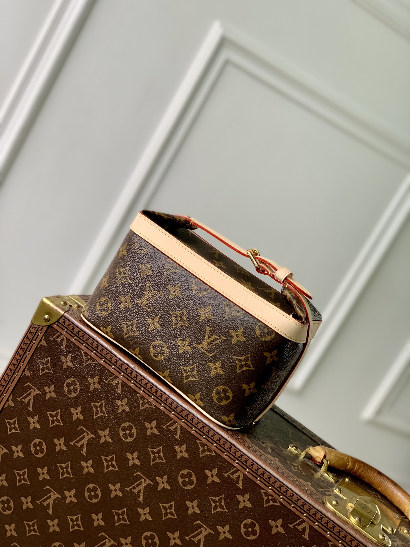 Louis Vuitton The M15350 Cruiser toiletry bag is inspired by the silhouette of the brand's Cruiser 45 travel bag.