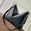 Louis Vuitton M27856 This Vagabond Hobo handbag is made of Monogram Midnight coated canvas with tonal calfskin leather trim.