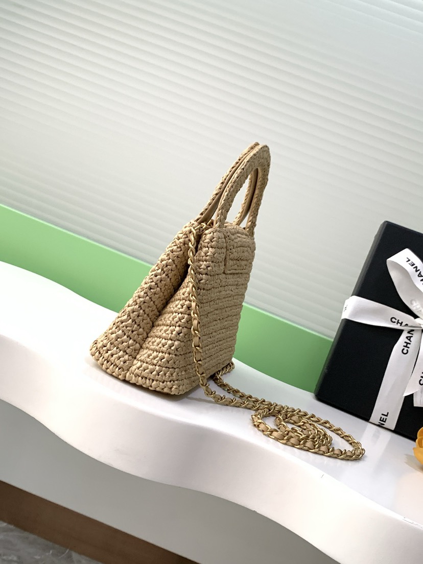 The popular vintage Kelly bag has been redesigned and revitalized by Chanel.