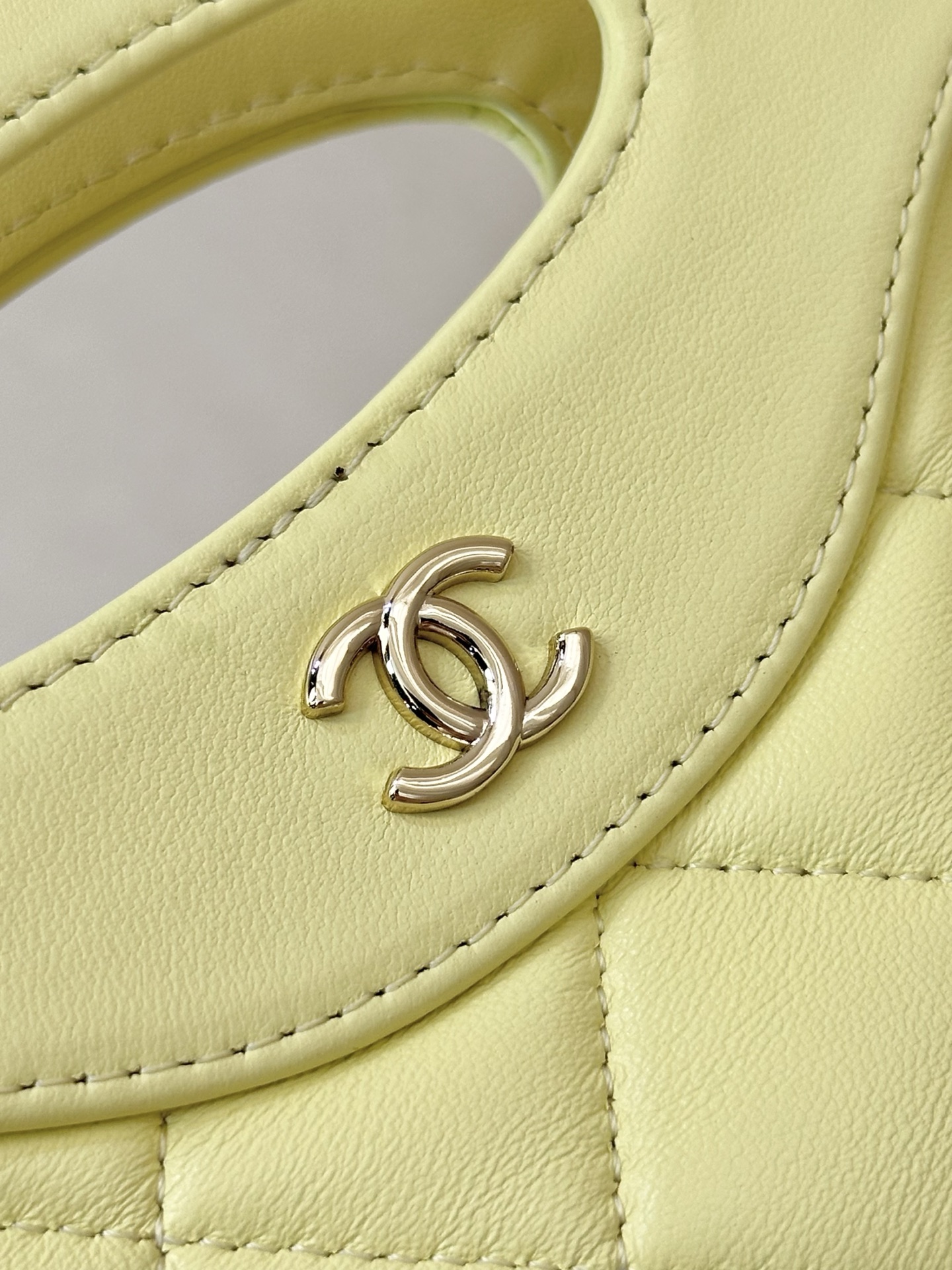 Chanel 25k new color scheme