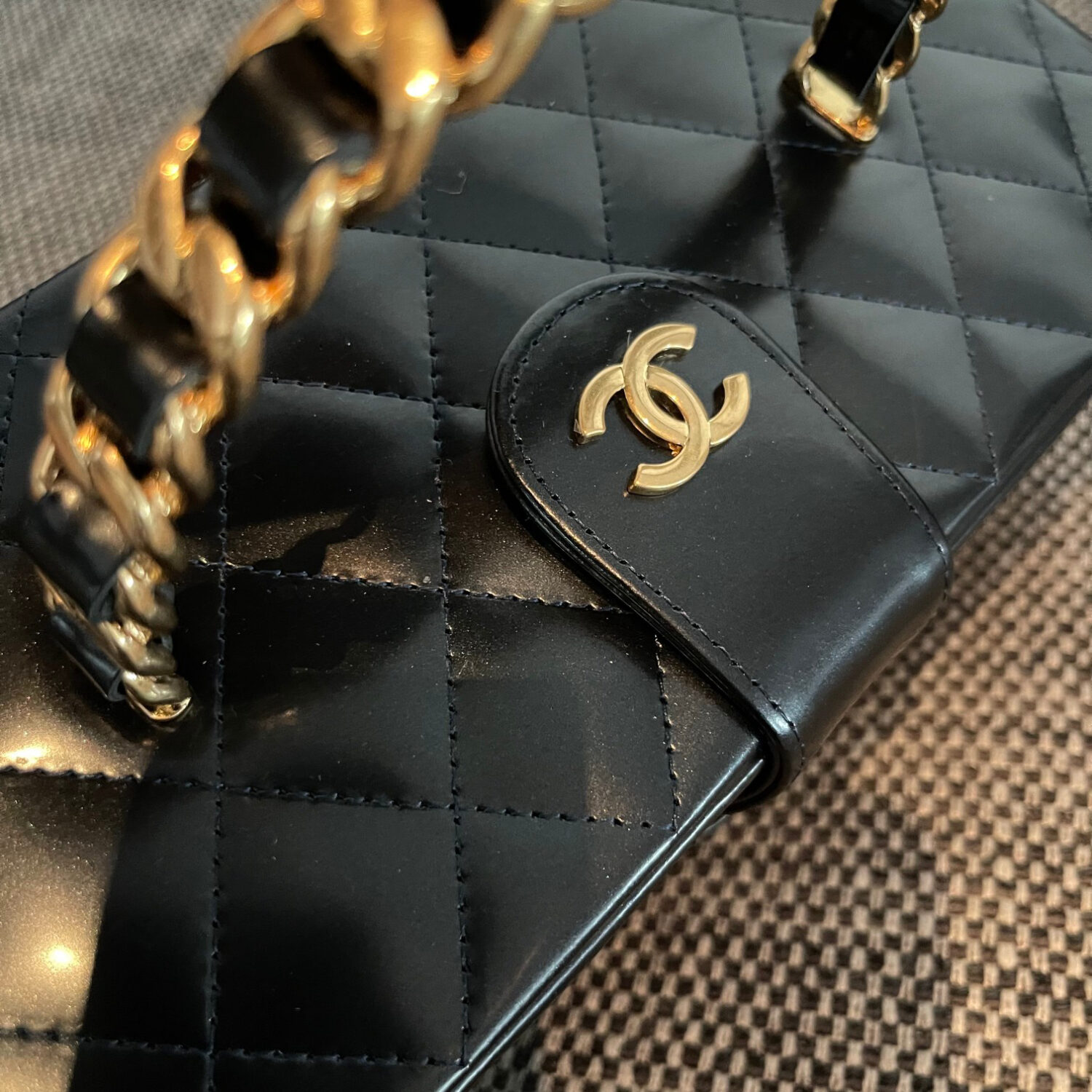 CHANEL VINTAGE Pearlescent Handbag