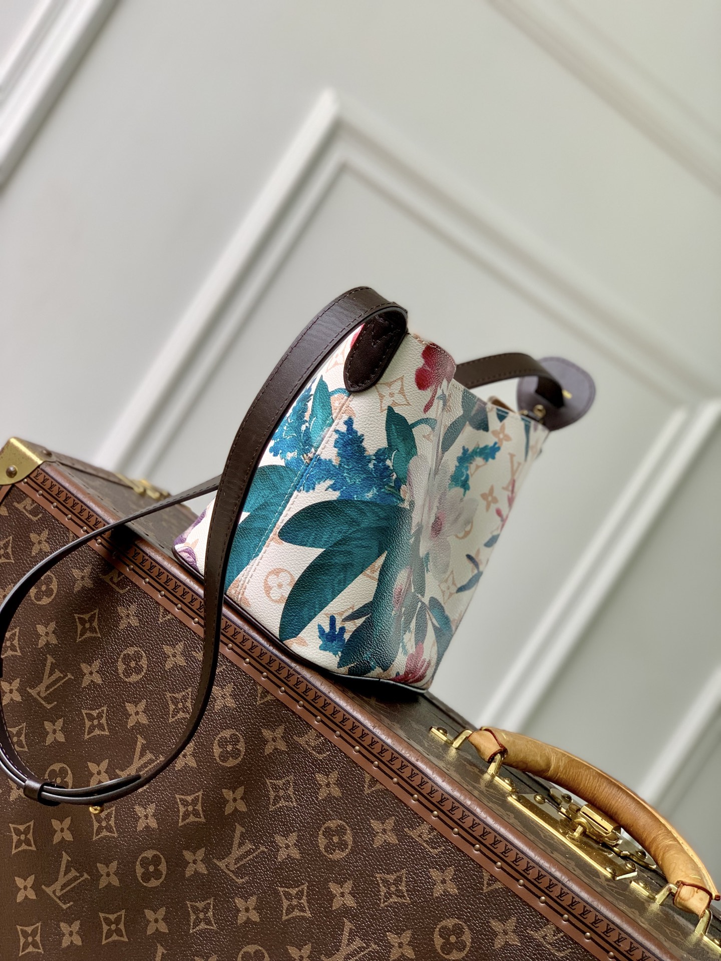 Louis Vuitton The M29067 floral all-in-one BB handbag is from the Monogram Eden collection.