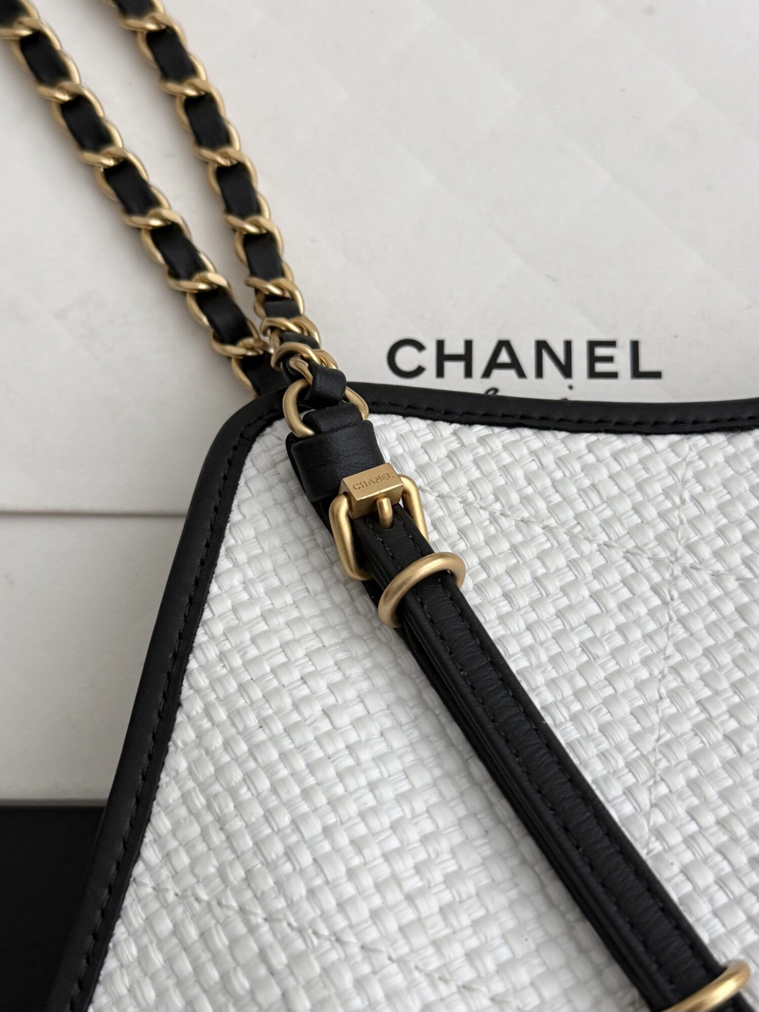 OHANEL 26c Raffia Woven Tote Bag, White, Large Size