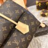 Louis Vuitton This monogrammed, single-shoulder/crossbody bag is so simple 😍 The more you look at it, the better it looks. The capacity is surprisingly generous.