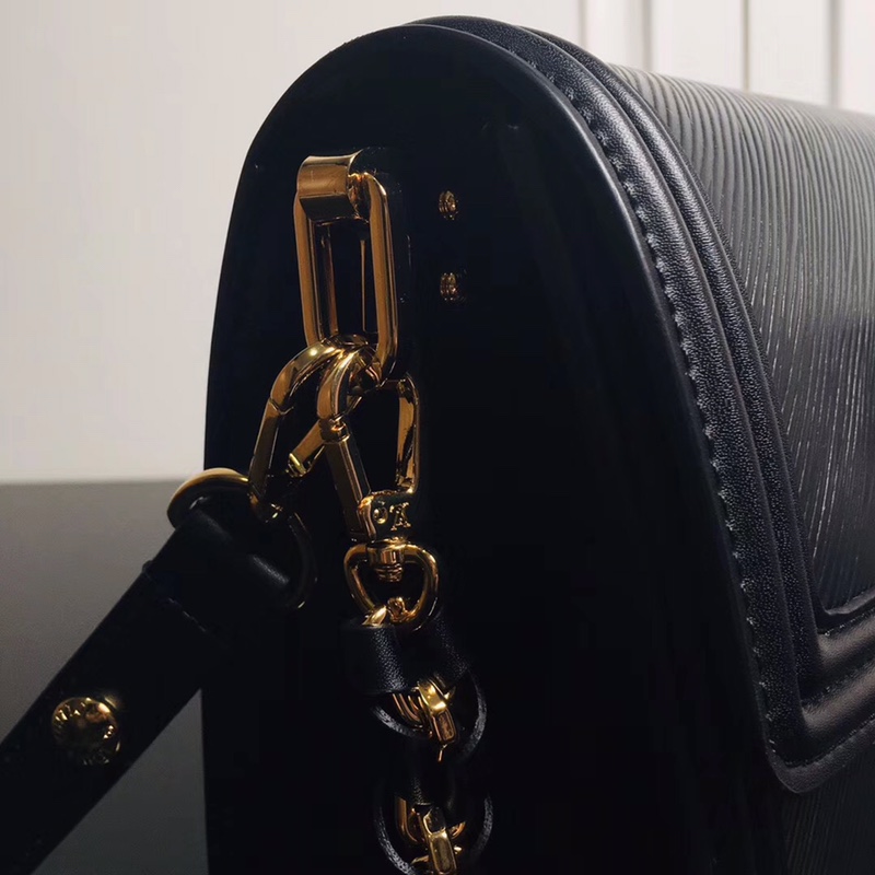 Louis Vuitton M44162 Women's Artistic Director Nicolas Ghesquière launches the Dauphine handbag