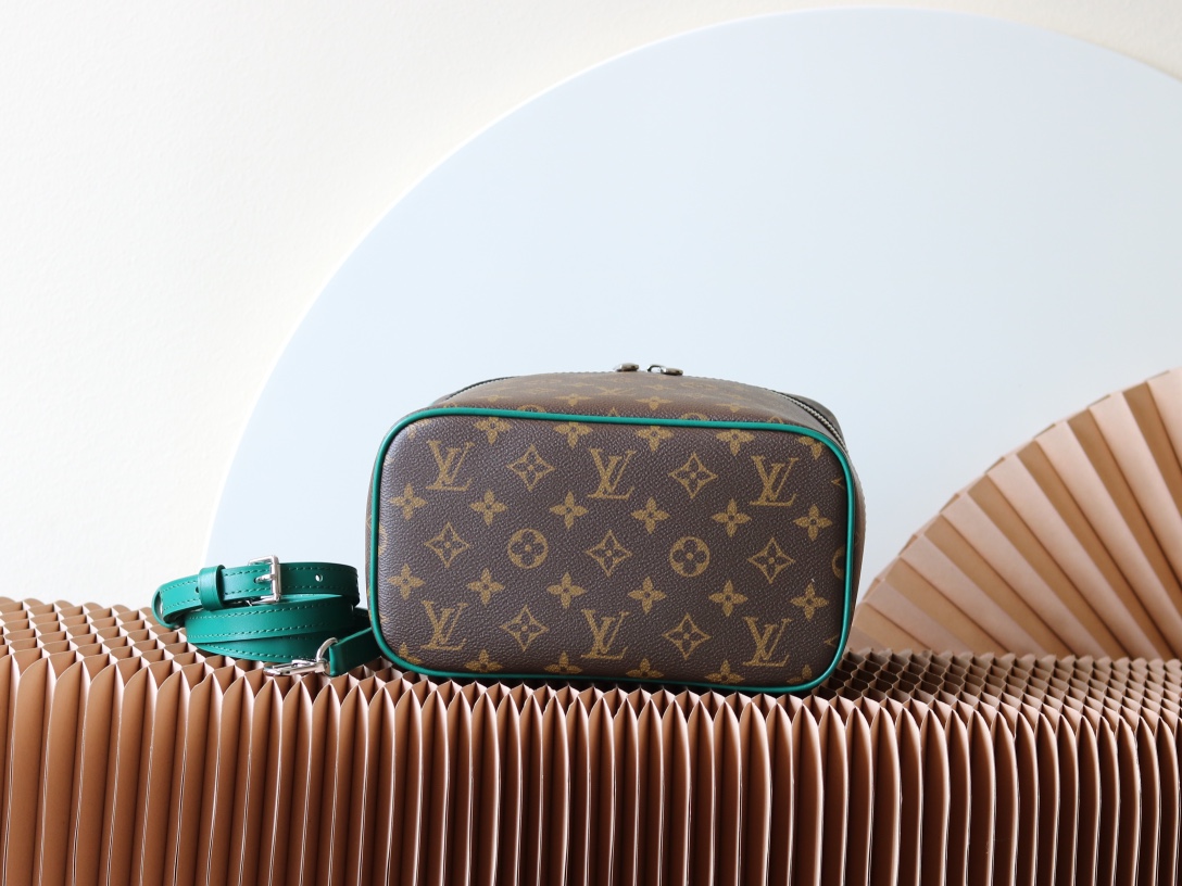 Louis Vuitton M12667 Green This Nice BB cosmetic bag is made from Monogram Macassar canvas.