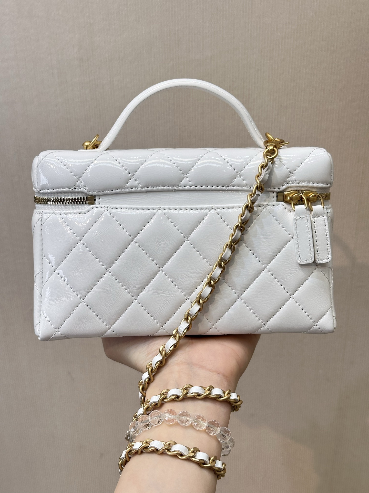 Chanel's classic lunchbox bag, version 2.0!
