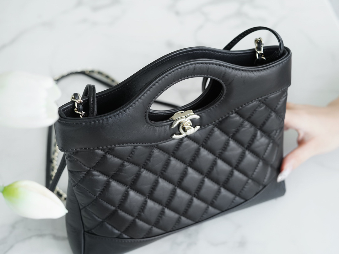 𝐂𝐡𝐚𝐧𝐞𝐥 𝟐𝟑𝐀 High-end handmade 31bag mini Black ➿