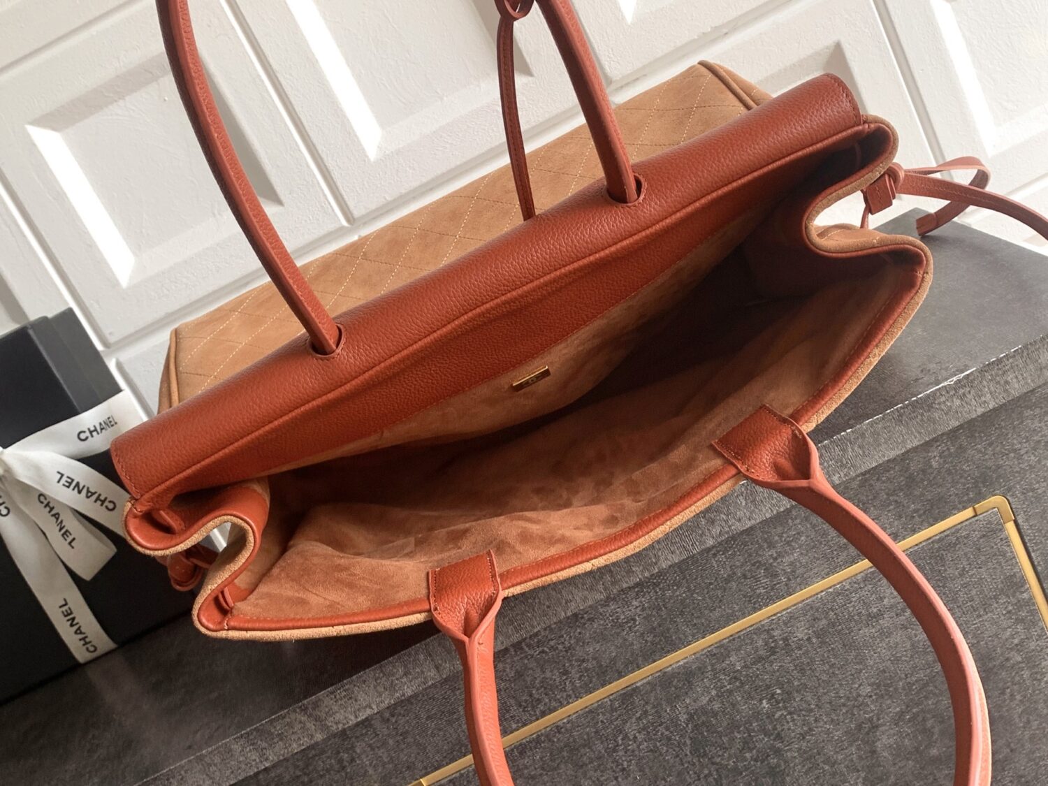 OHANEL 🚩🚩🚩 2026 Spring/Summer Suede Boston Bag ✈ Shopping Bag 26ss