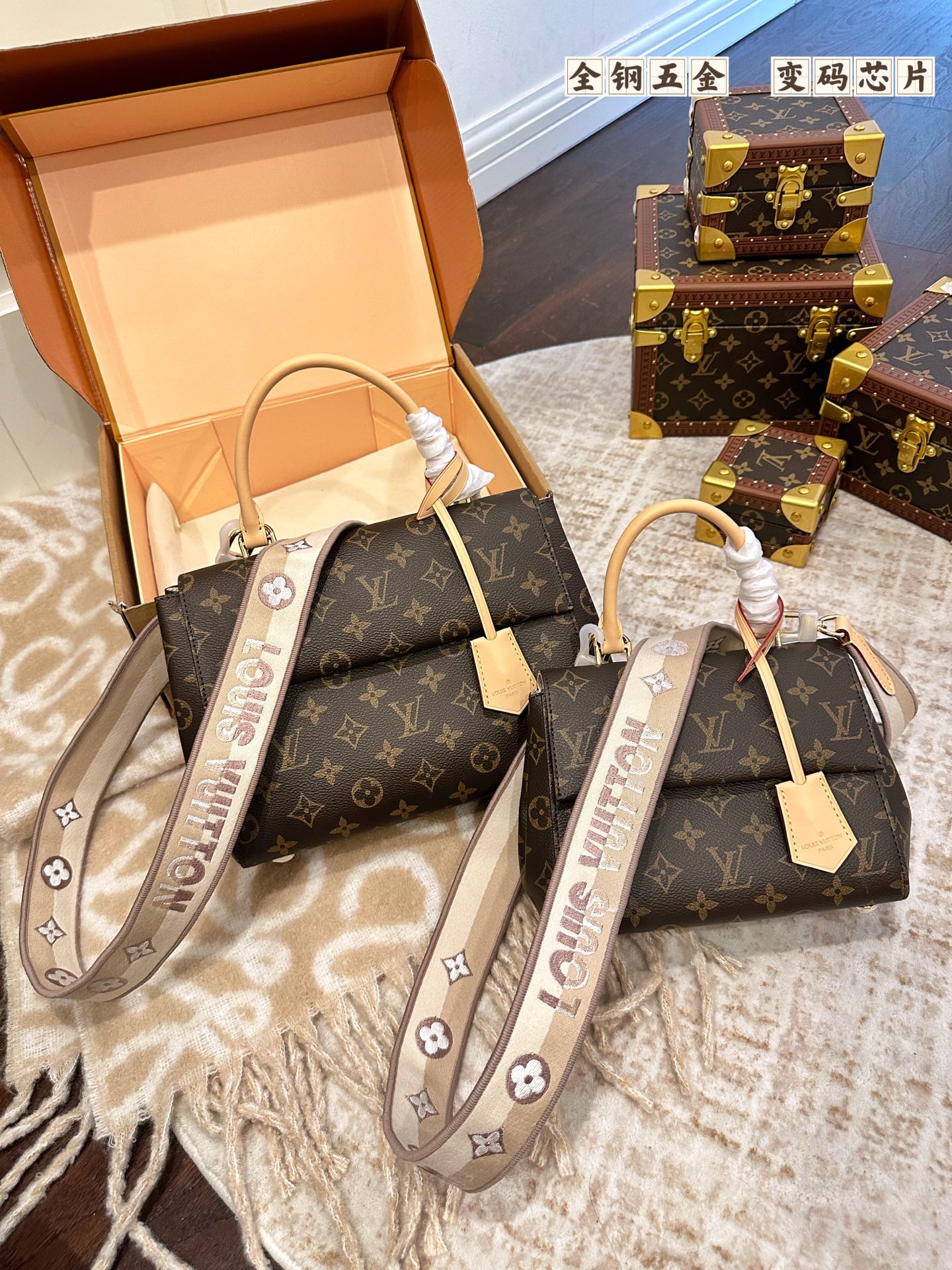 Louis Vuitton This monogrammed, single-shoulder/crossbody bag is so simple 😍 The more you look at it, the better it looks. The capacity is surprisingly generous.
