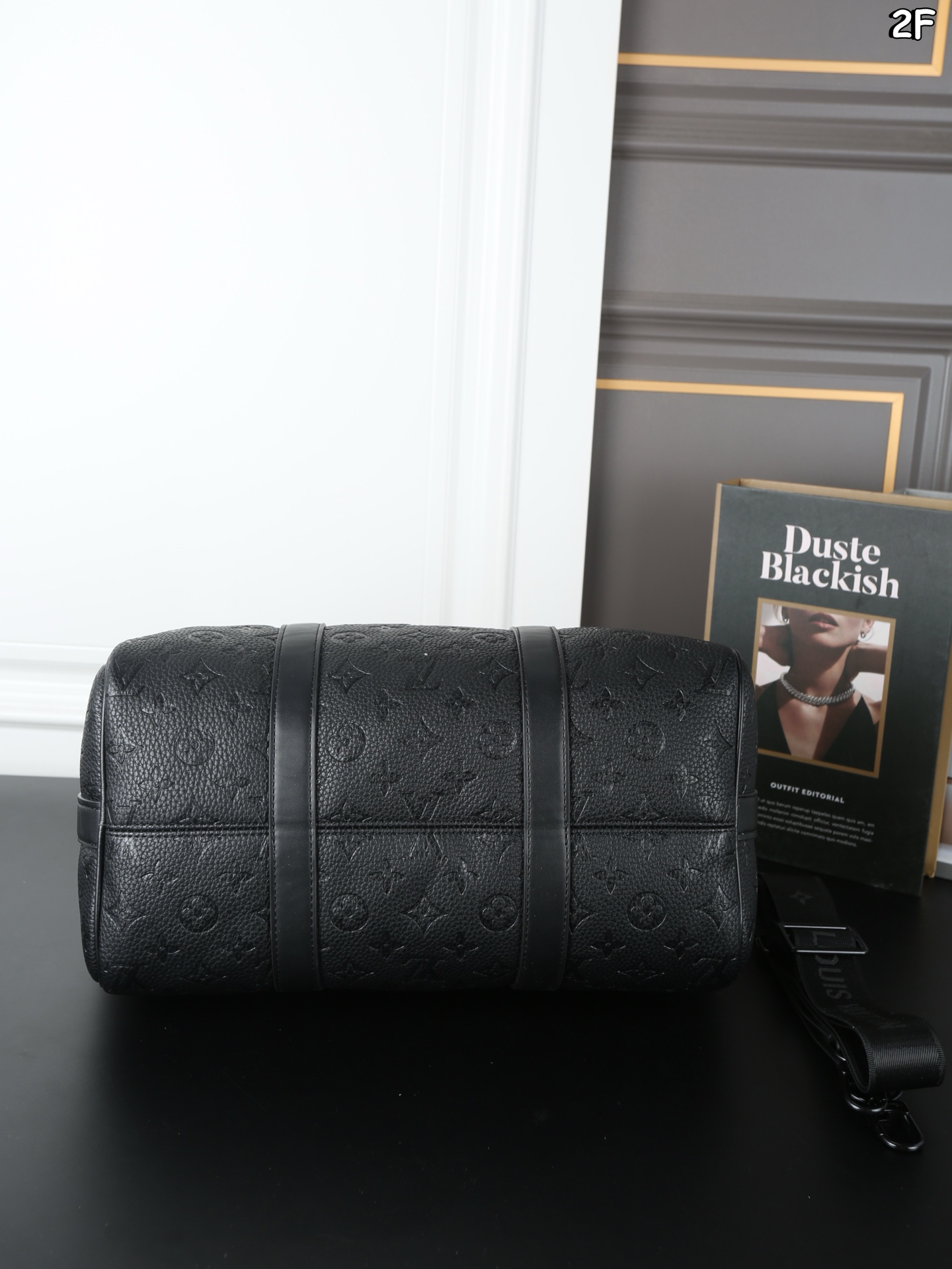 Louis Vuitton keepallBandoulière 35 Lychee Pattern Embossed Pillow Bag Shoulder Bag/Crossbody Bag/Handbag