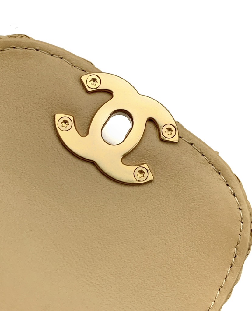 The popular vintage Kelly bag has been redesigned and revitalized by Chanel.