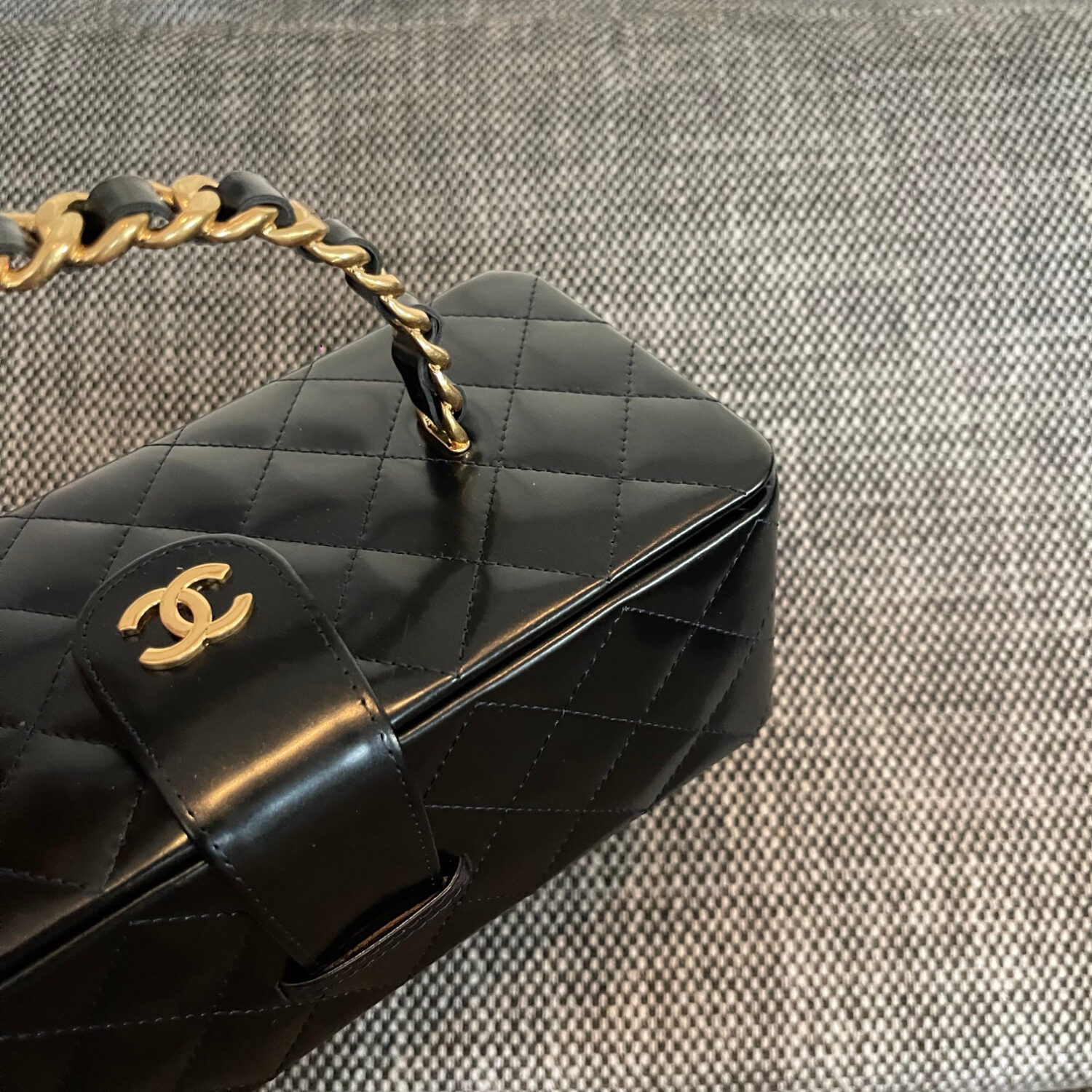 CHANEL VINTAGE Pearlescent Handbag