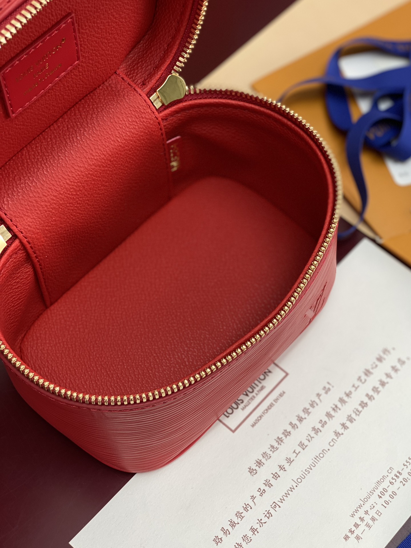 Louis Vuitton M25855 Red Small! New Season NICE NANO Bag with Grain Texture. This Nice Nano bag features a grained finish.