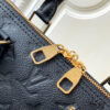 Louis Vuitton M44832 NEO ALMA bb embossed Empreinte leather has a soft feel