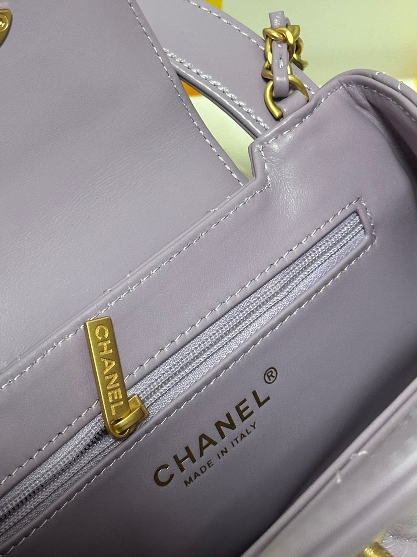 L'Oréal Large Chain Handbag in Smoky Purple