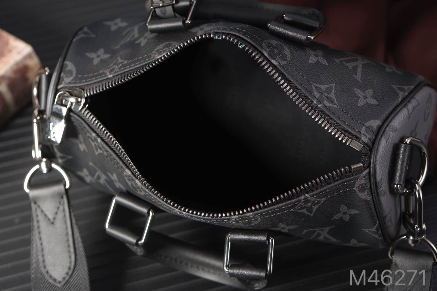 Louis Vuitton M46271 Black Floral Leather is made of Italian Grade A leather, which is of high quality.