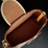 Louis Vuitton The M25085 uses Italian Grade A leather, which is a key factor in its quality.