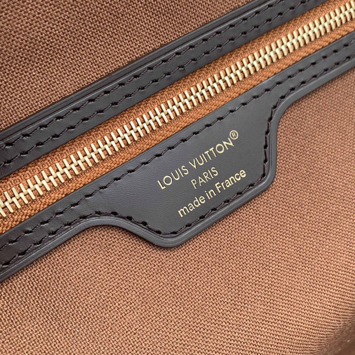 Louis Vuitton M28918 This Neverfull medium handbag is from the Monogram Eden collection.