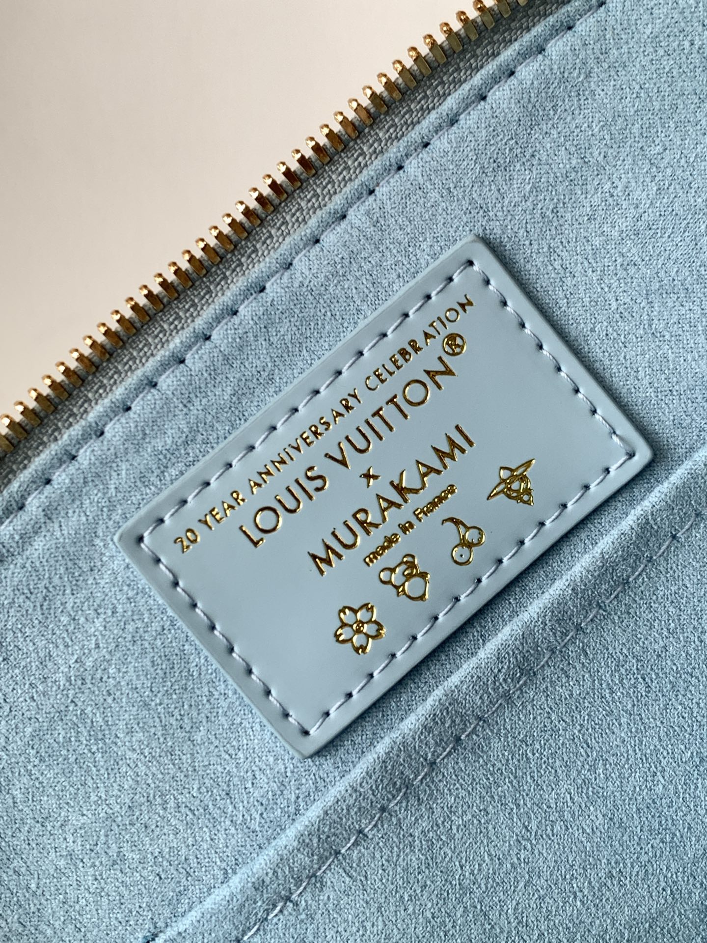 M13670 Black Water Ripple Pattern 14197 Light Blue Water Ripple Pattern (Figurine) Louis Vuitton x Murak bjs Series