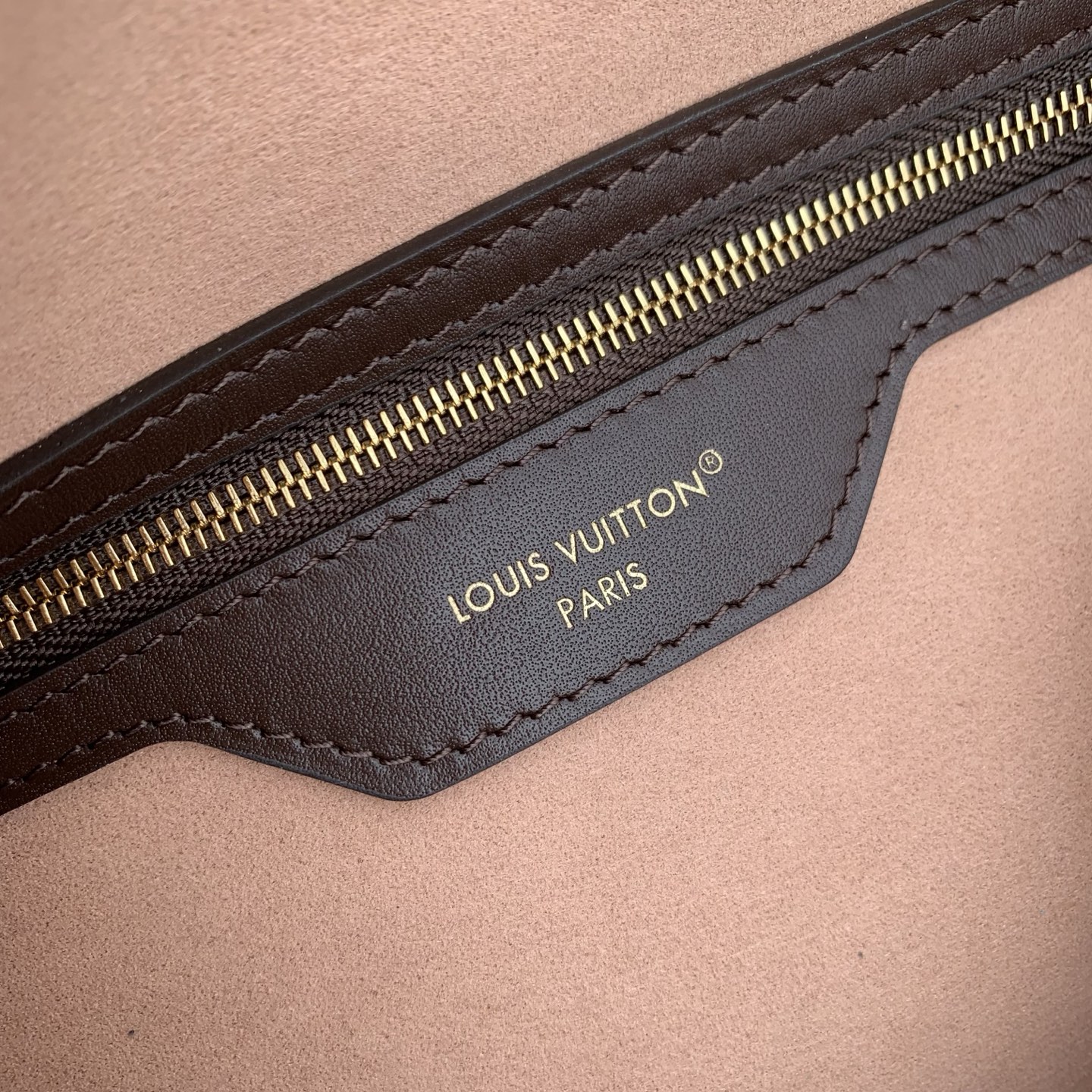 Louis Vuitton The M29066 floral Speedy 30 Soft handbag is from the Monogram Eden collection.