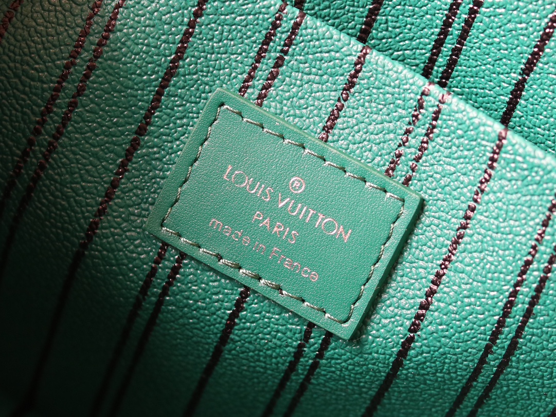 Louis Vuitton M12667 Green This Nice BB cosmetic bag is made from Monogram Macassar canvas.