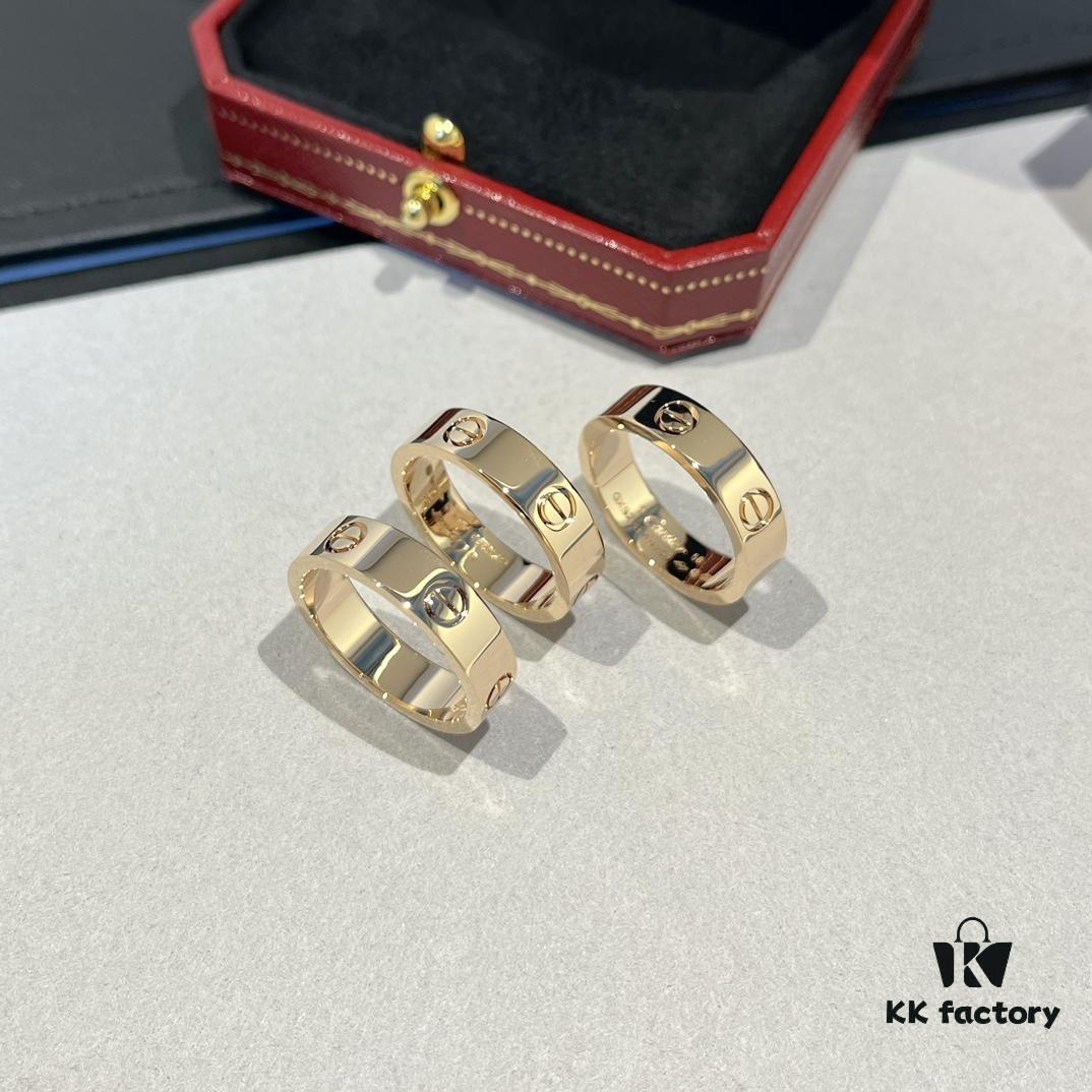 So beautiful! Wide-style statement ring with exquisite details, crafted by precision CNC engraving, each line is clear and sharp, full of texture and radiant in the sunlight!